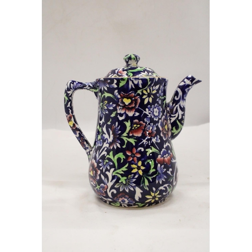 149 - A VINTAGE MELBA WARE CHINTZ TEAPOT