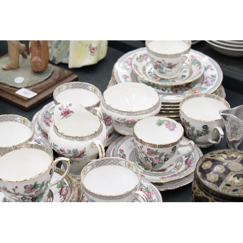 156 - A VINTAGE AYNSLEY 'INDIAN TREE' TEASET TO INCLUDE, A CREAM JUG, SUGAR BOWL, CUPS, SAUCERS AND SIDE P... 