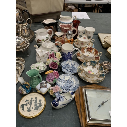 164 - A LARGE QUANTITY OF CERAMIC AND CHINA TO INCLUDE PARAGON CUPS AND SAUCERS, FLORAL POSIES, CROWN STAF... 