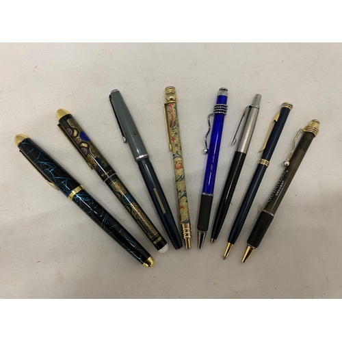 172 - A COLLECTION OF EIGHT VINTAGE PENS