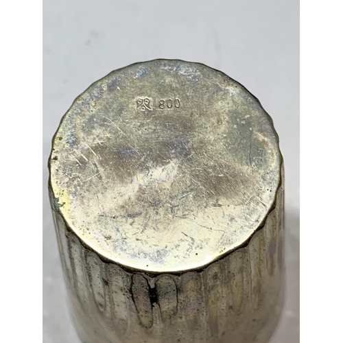 30 - A MARKED 800 SILVER BEAKER GROSS WEIGHT 46 GRAMS