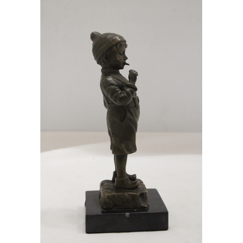 14 - A BRONZE BOY SMOKING A CIGAR ON A MARBLE BASE - SIGNED