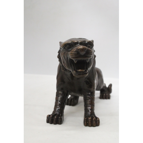 24 - A LARGE BRONZE JAPANESE TIGER