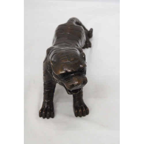 24 - A LARGE BRONZE JAPANESE TIGER