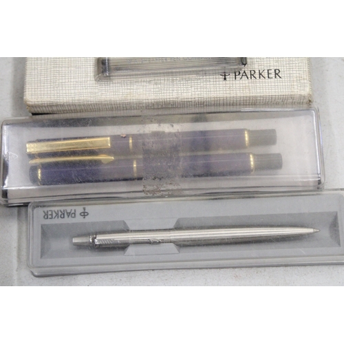 194 - A COLLECTION OF BOXED PENS TO INCLUDE, SHEAFFER, PARKER, ETC, PLUS PENCIL REFILLS