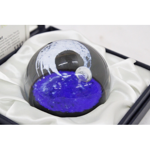 273 - A BOXED CAITHNESS, LIMITED EDITION, 1347/3000, 'COMET' PAPERWEIGHT