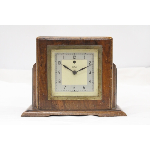 288 - A 1930S, WOODEN, ART DECO MANTLE CLOCK WITH BAKELITE BACK