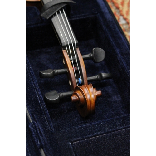 290 - AN AILEEN, 4/4, MATCHING VIOLIN, CASE AND BOW, VERY CLEAN