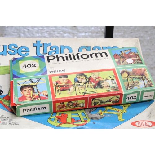 452A - A VINTAGE MOUSETRAP GAME AND PHILIFORM BUILDING KIT