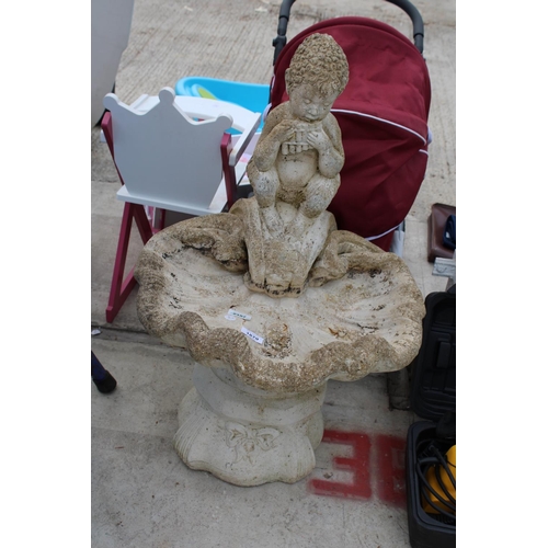 1879 - A CONCRETE CHERUB BIRDBATH