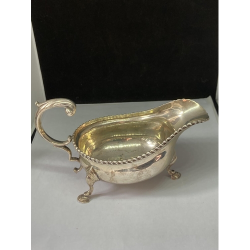 70 - A BOODLE AND DUNTHORNE LORD STREET LIVERPOOL HALLMARKED CHESTER SILVER SAUCE BOAT GROSS WEIGHT 145 G... 