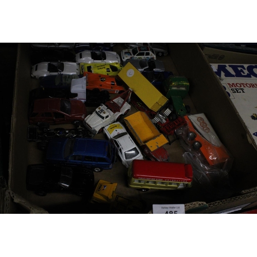 485 - A COLLECTION OF DIE-CAST CARS AND TRUCKS TO INCLUDE CORGI ETC