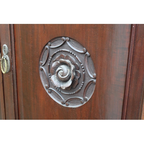 3087 - A LATE VICTORIAN MAHOGANY MIRROR DOOR WARDROBE WITH TWO CARVED DOORS, 74