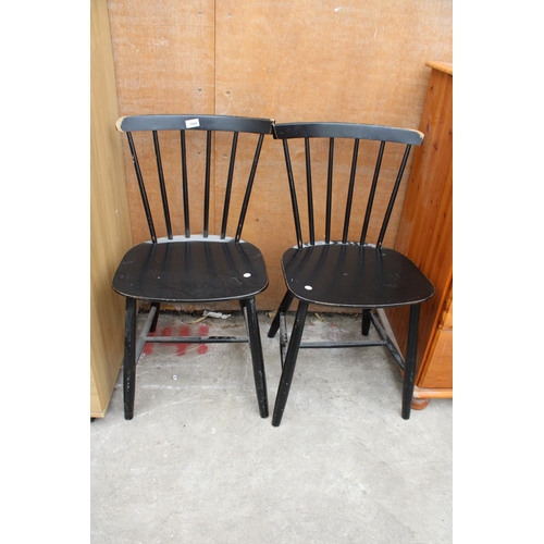 3089 - A PAIR OF DANISH BLACK PAINTED KITCHEN CHAIRS