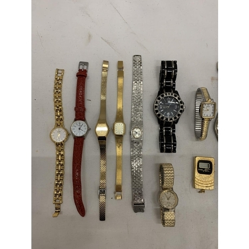 187 - A MIXED LOT OF VINTAGE MECHANICAL AND QUARTZ WATCHES