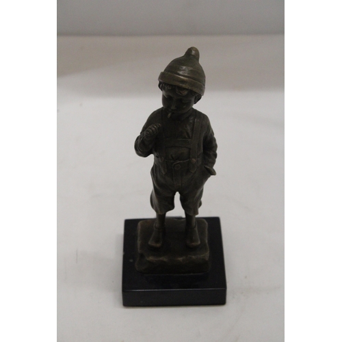 14 - A BRONZE BOY SMOKING A CIGAR ON A MARBLE BASE - SIGNED