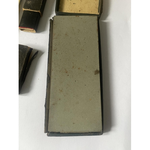 201A - A VICTORIAN RAZOR AND SHARPENING STONE