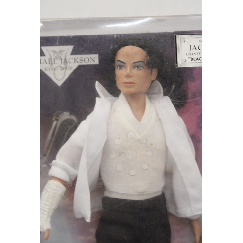 226 - A 1995 VERY COLLECTABLE DOLL SINGING MICHAEL JACKSON 