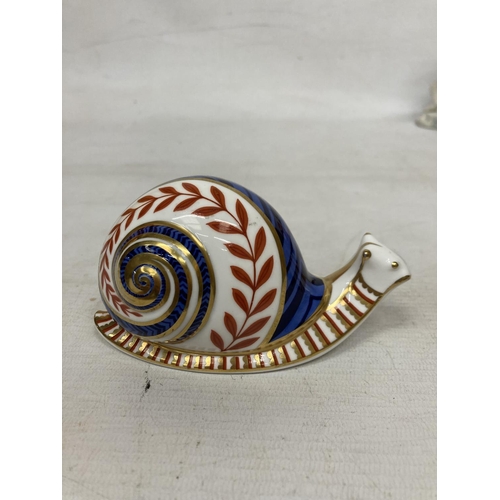 842 - A ROYAL CROWN DERBY SNAIL (SECOND)