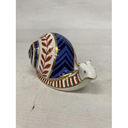 842 - A ROYAL CROWN DERBY SNAIL (SECOND)