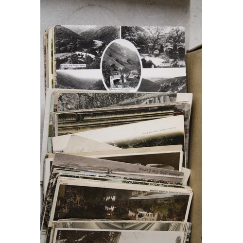 906 - A COLLECTION OF EARLY POSTCARDS