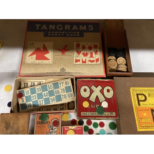 1132 - A QUANTITY OF GAMES, ETC TO INCLUDE DOMINOES, DRAUGHTS, DARTS, TIDDLYWINKS, PLAYING CARDS, ETC