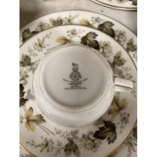 1137 - A ROYAL DOULTON 'LARCHMONT' DINNER SERVICE, TO INCLUDE VARIOUS SIZES OF PLATES, A SERVING TUREEN AND... 