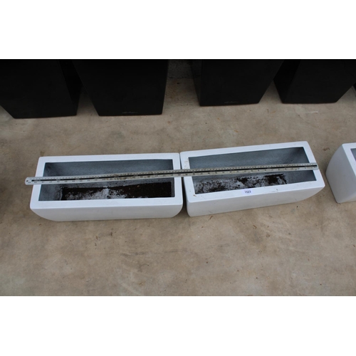 1523 - A PAIR OF WHITE LOW FIBRE GLASS TROUGH PLANTERS (H:20 L:49CM)