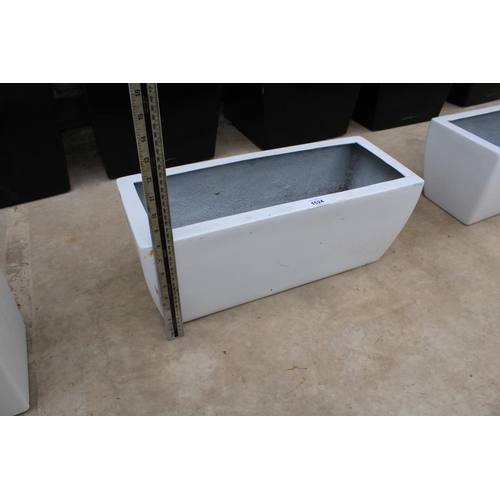 1523 - A PAIR OF WHITE LOW FIBRE GLASS TROUGH PLANTERS (H:20 L:49CM)