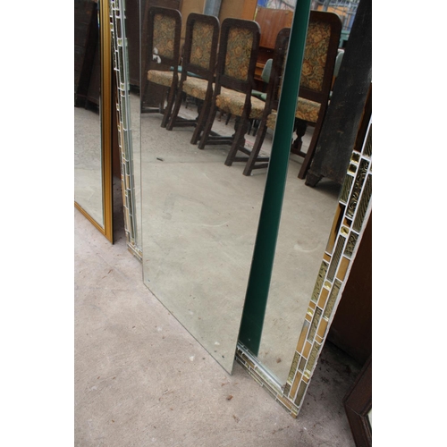 3080 - A LARGE MIRROR WITH COLOURED GLASS SIDE PANELS, 57