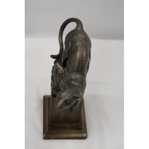 109 - A DAVID GEENTY COLD CAST BRONZE PANTHER SCULPTURE