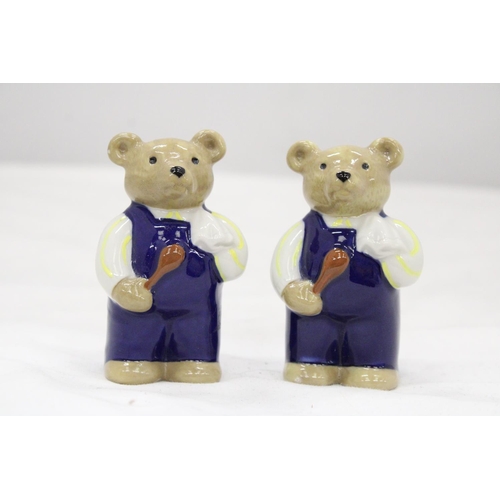 113 - TWO WADE BEARS