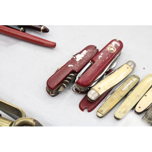 116 - NINE VINTAGE PEN KNIVES