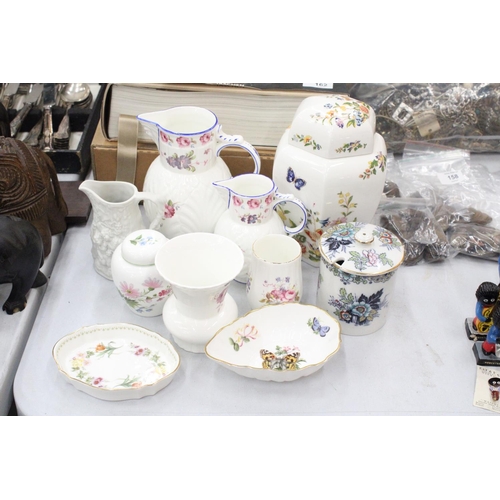 161 - A QUANTITY OF CERAMICS TO INCLUDE COALPORT JUGS, AN AYNSLEY GINGER JAR, WEDGWOOD, ROYAL WORCESTER, E... 