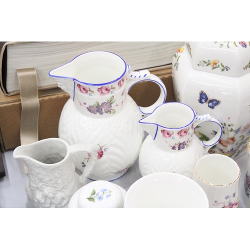 161 - A QUANTITY OF CERAMICS TO INCLUDE COALPORT JUGS, AN AYNSLEY GINGER JAR, WEDGWOOD, ROYAL WORCESTER, E... 