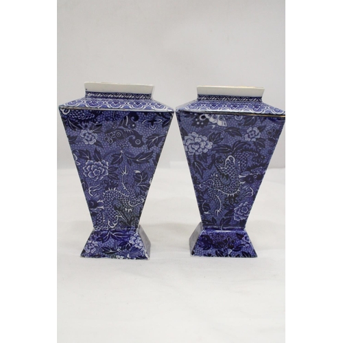 169 - A PAIR OF VINTAGE SHELLEY VASES, REG NO. 671415, ONE A/F, HEIGHT 15CM