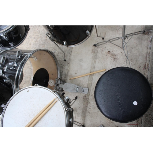 A COMPLETE HOHNER PERKUSSION DRUM KIT TO INCLUDE SNARE SYMBOLS AND BASS DRUM ETC