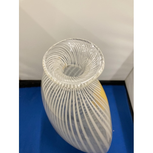 59 - A TALL MURANO STYLE ILLUSION VASE