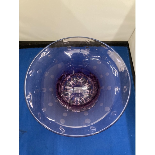 91 - A WHITEFRIARS PURPLE GLASS BOWL WITH FLARED RIM AND BUBBLE DECORATION