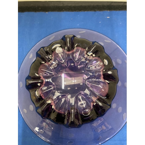 91 - A WHITEFRIARS PURPLE GLASS BOWL WITH FLARED RIM AND BUBBLE DECORATION