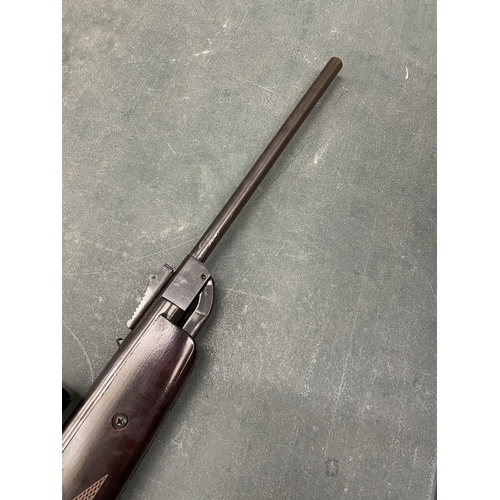 88A - A SPORTSMARKETING XTB2-2K, .22, SHORT BARREL AIR RIFLE.  VENDOR STATES IN GOOD WORKING ORDER - NO WA... 