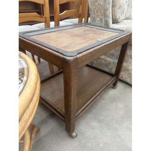 2902 - A MID 20TH CENTURY TWO TIER TROLLEY WITH LIFT-OUT PEWTER FRAMED TRAY