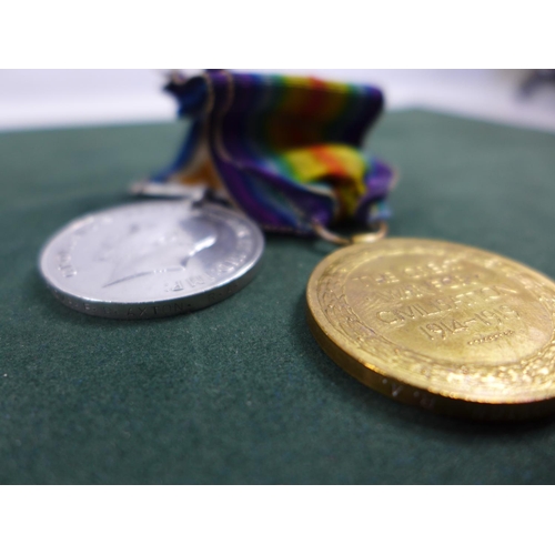 305 - A WORLD WAR I MEDAL PAIR AWARDED TO 210950 DRIVER F.R. AXTOR ROYAL ARTILLERY