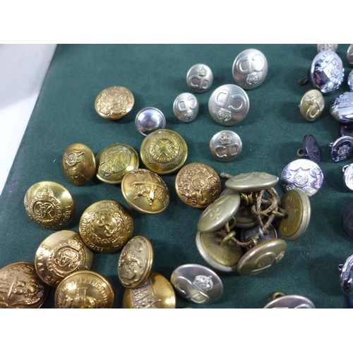 320 - A LARGE COLLECTION OF MILITARY AND CIVIL DEFENCE BUTTONS, TO INCLUDE ROYAL ENGINEERS, ARP AND ROYAL ... 