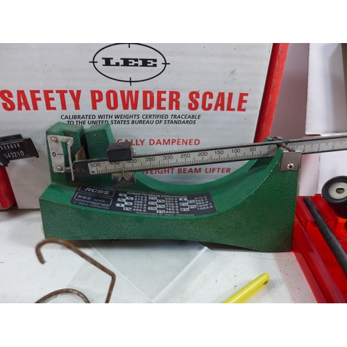 333 - A LEE 308-C3 AND 223-L1 RELOADING KIT AND POWDER SCALES