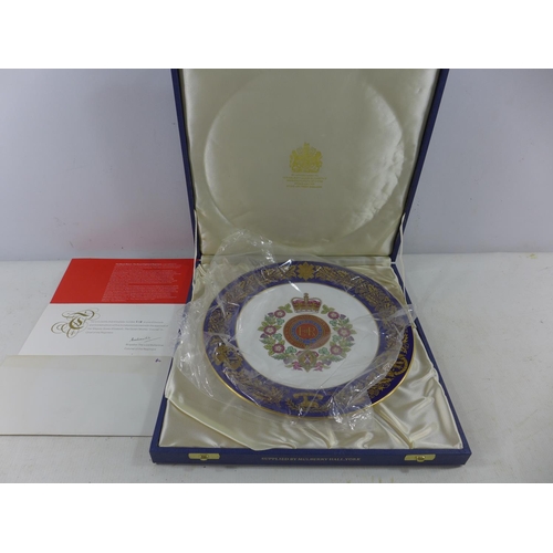 355 - A BOXED LIMITED EDITION SPODE CHINA BLACK WATCH PLATE