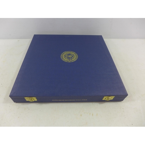 355 - A BOXED LIMITED EDITION SPODE CHINA BLACK WATCH PLATE