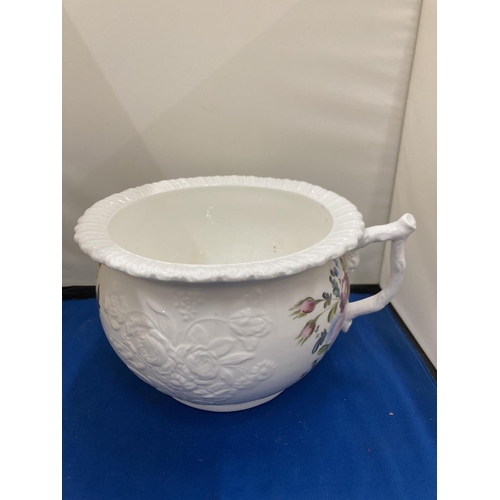 9 - A COALPORT CIRCA 1820 HAND PAINTED CHAMBER POT