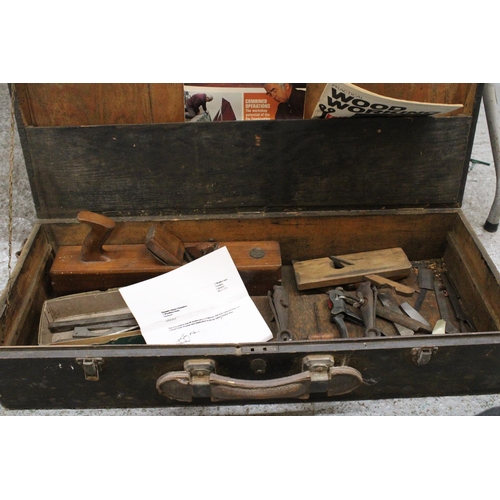 237 - A VINTAGE WOODWORKERS CHEST BEARING INITIAL'S GW WITH TOOLS BELONGING TO RENOWNED CARPENTER GORDON W... 