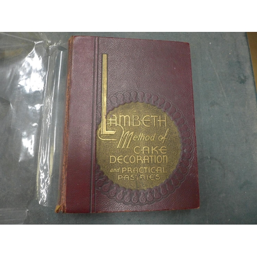 372 - A BOOK ON THE LAMBETH METHOD OF CAKE DECORATION AND PRACTICAL PASTRIES 1936